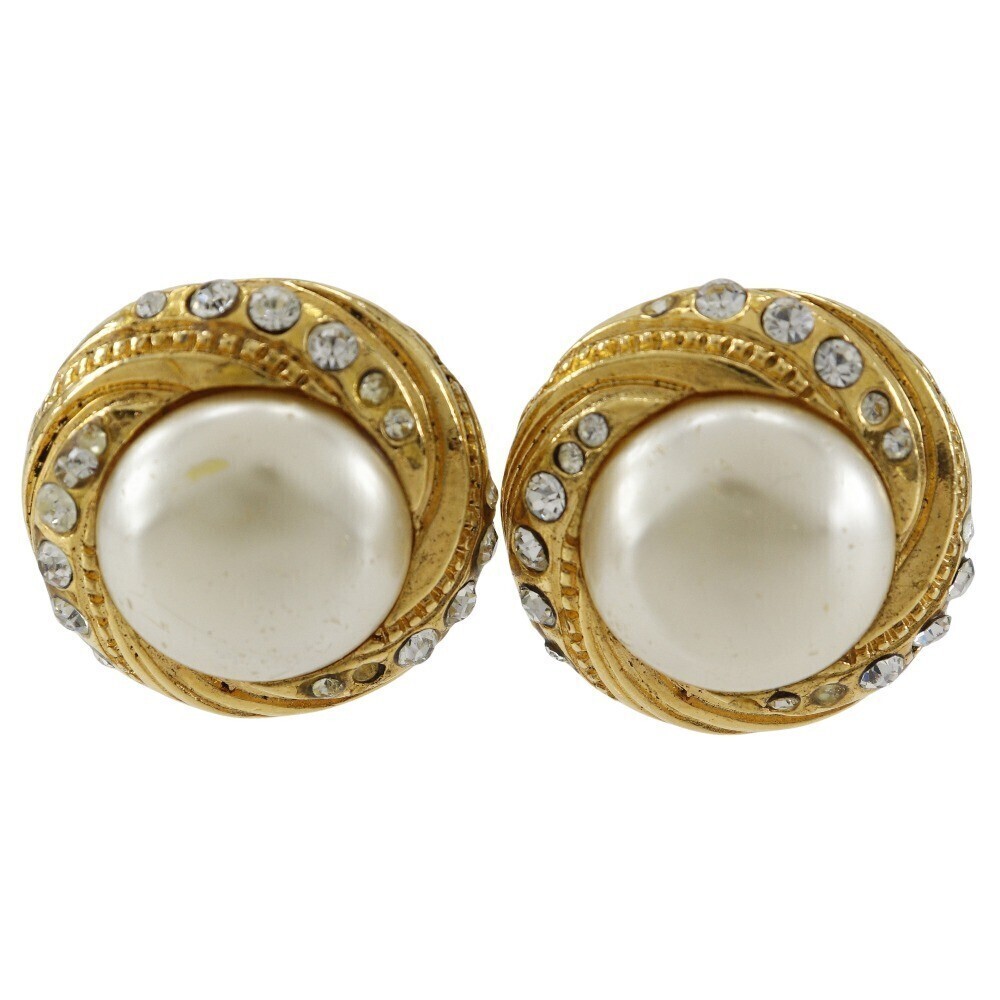 Chanel Vintage Round Clip-On Metal with Faux Pearl